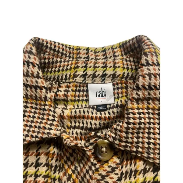 CAbi Yorkshire Shacket tan & brown plaid #4298 sz Small - Image 3