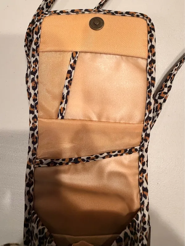 Travelon | mini-animal print crossbody wallet purse - Image 14
