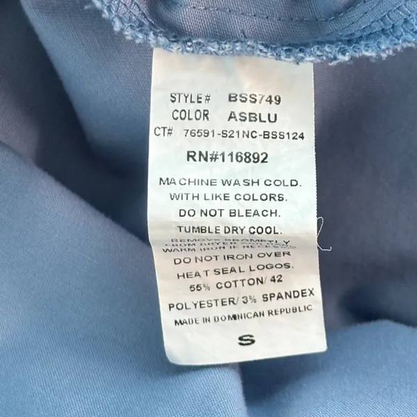 Butter-Soft Scrub Top‎ Baby Blue Small - Image 9