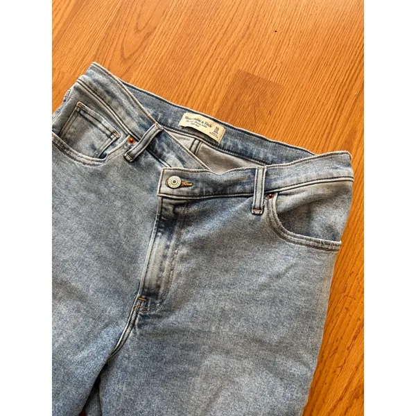 Abercrombie & Fitch‎ The Super Skinny Ankle High Rise Criss Cross Jeans - Image 3