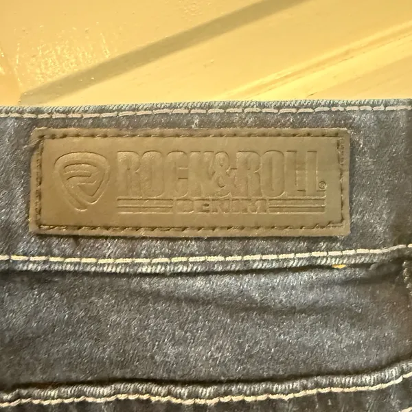 Rock and‎ Roll Denim High Rise Flare Leg Bell Bottom Frayed Jeans Size 30 x 32 - Image 6