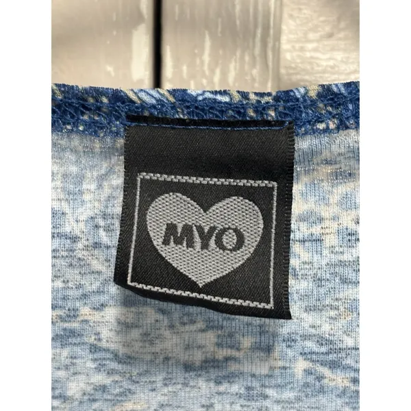 MYO Blue Paisley‎ Top Butterfly Sleeves Size Medium V Neck Ruffle Hem Boho - Image 2