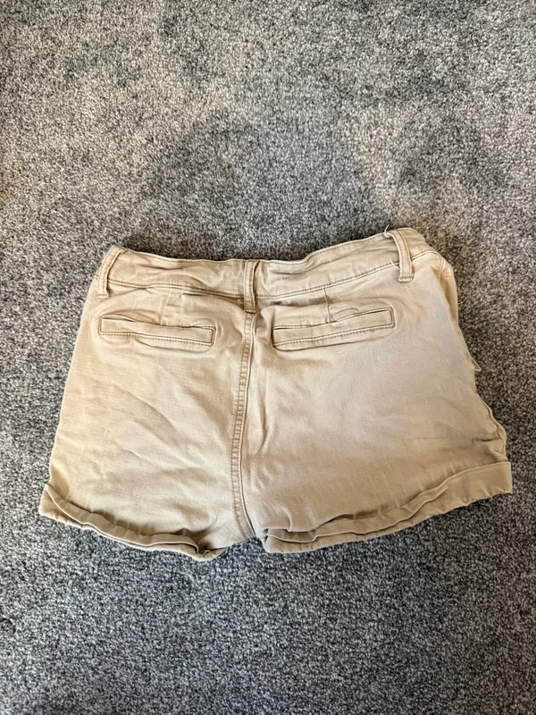 American Eagle Khaki Shorts - Image 4