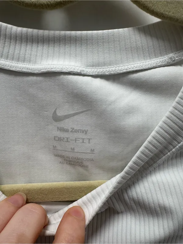 Nike Women’s Zenvy Cropped White Ribbed Top Medium Form Fitting Dri-Fit - Image 11