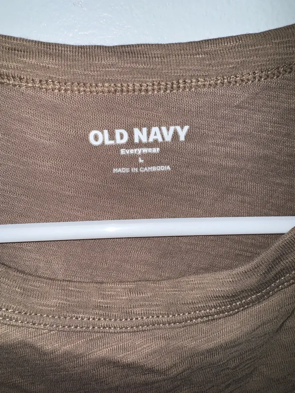 Old Navy Shirt Women’s - Image 2