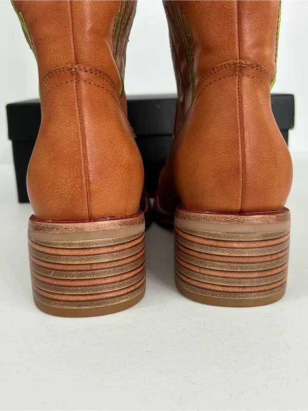 VBDB Brown Floral Embroidered Women’s Knee High Boots Size 9 NIB - Image 5