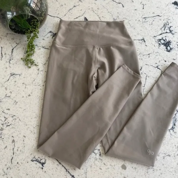 Alo Leggings - Image 8