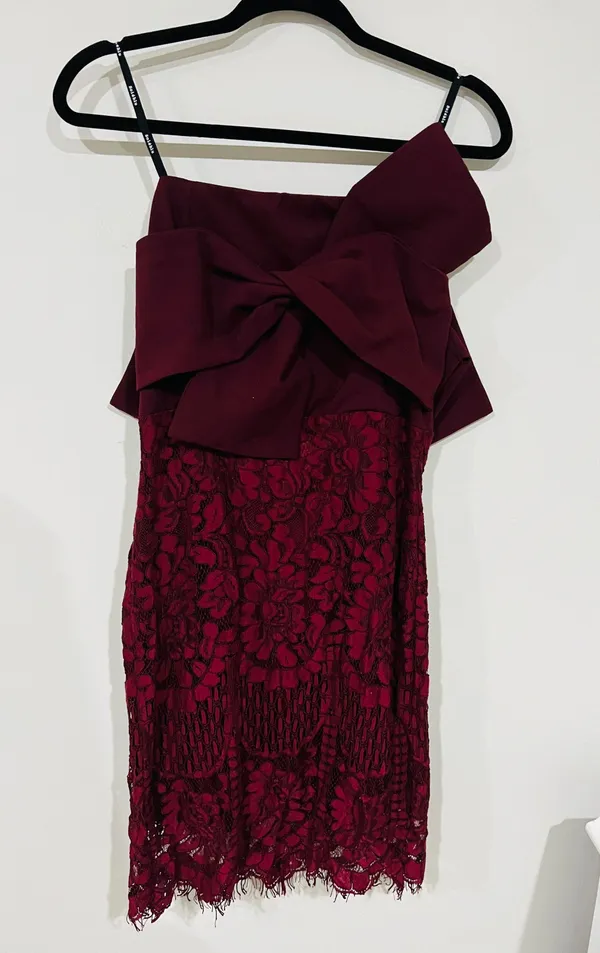 Soieblu burgundy bow front Lace Dress - Image 2