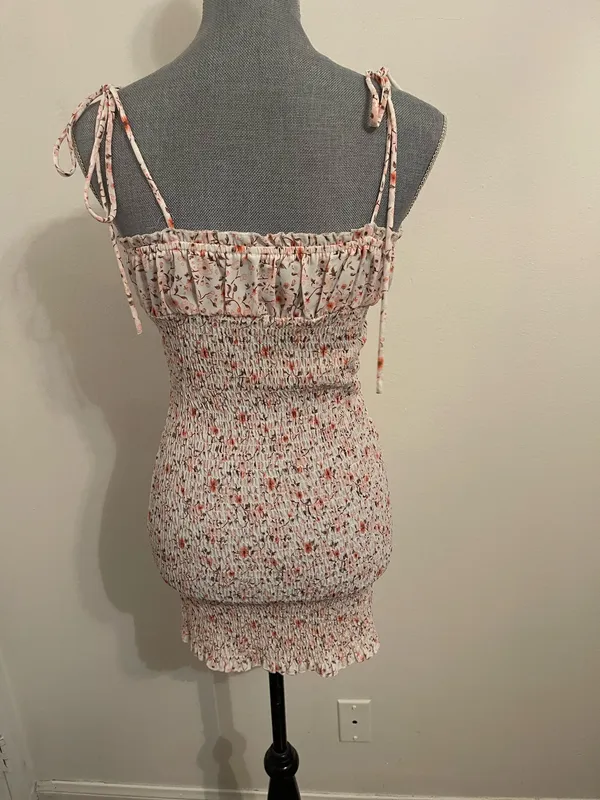 Kirra Smocked Floral Spaghetti Straps Mini Dress - Image 2