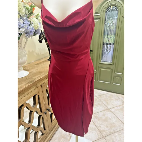 Windsor NWT ruby red bodycon dress size S - Image 4