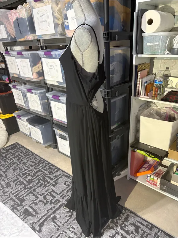 Express V-Neck Back Cutout Tiered Maxi Dress - Size XL - Image 3