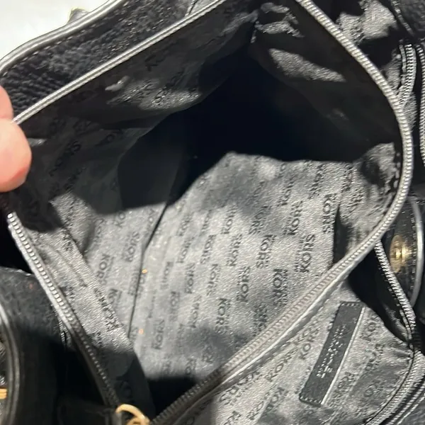 MICHAEL KORS Tumbled Black Leather Crossbody‎ Satchel Gold Hardware A27 - Image 13