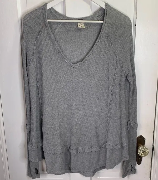 Free People We the Free Laguna Gray Thermal Long Sleeve Top W-167 Size XS - Image 4