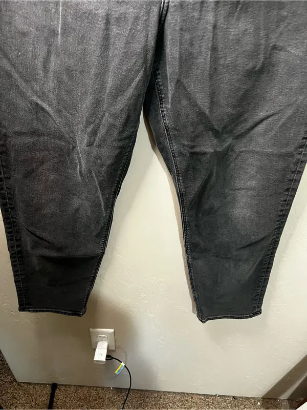 American Eagle Curvy Mom Washed Black High Rise Denim Jeans - Image 4