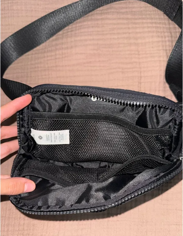 Lululemon Puffer Belt Bag - Image 4