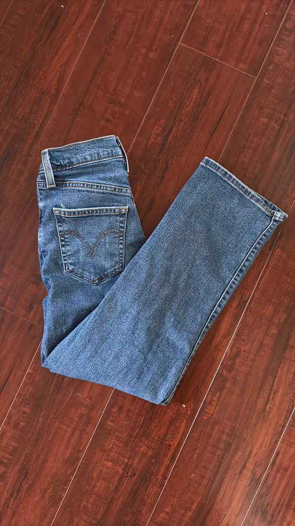 Levi’s Ribcage Jeans - Image 2