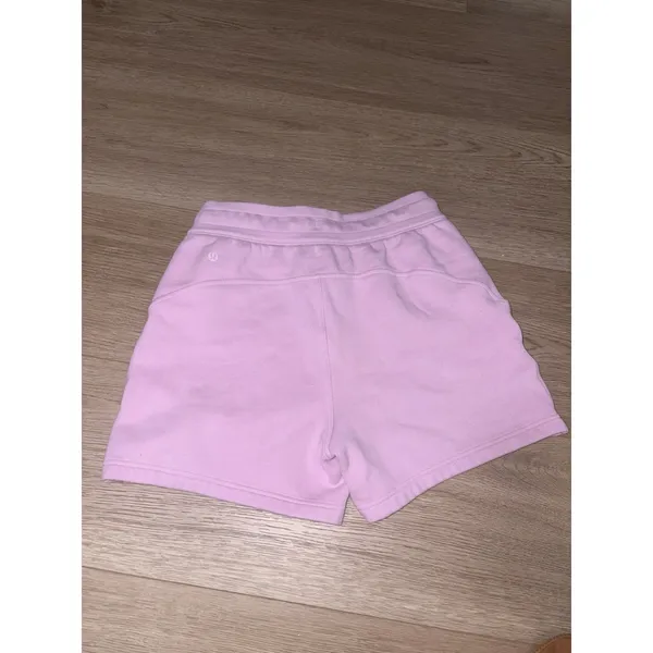 Lululemon Scuba High-Rise Shorts Pink Size 6 Drawstring Pockets Women - Image 3