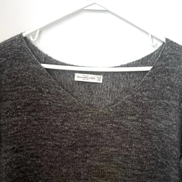 Abercrombie & Fitch Gray Knit Wool Blend V Neck Thin Sweater Size XS/S - Image 3