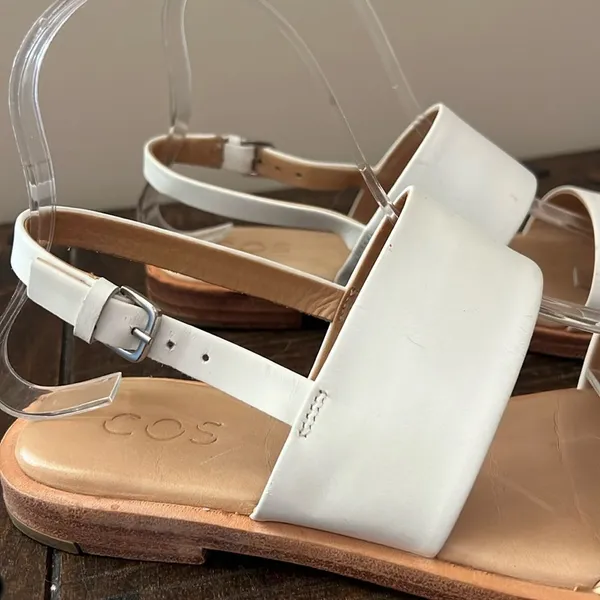 COS Sandals‎ Double Strap Flat White Leather Size US 8 - Image 5