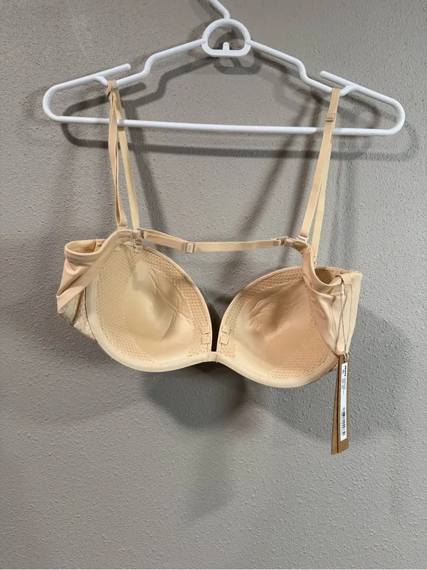 NWT Skims Multi-Way Bra 36C - Image 11