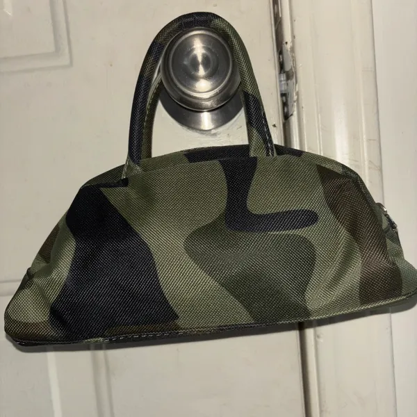 Sac Puma Camouflage '95' Mini Duffle 🎒 Green - Image 3