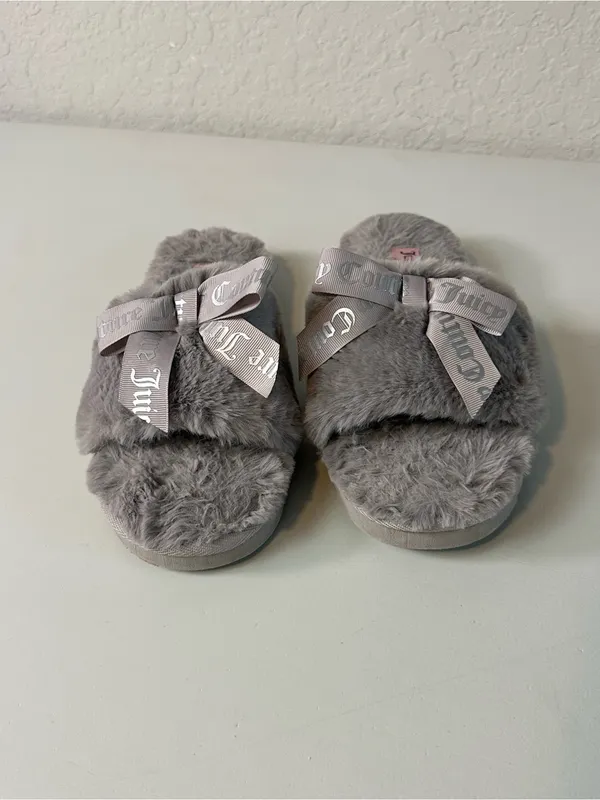 Juicy Couture Faux Fur Cozy Soft Slip On Bow Slippers Gray Size 8 - Image 5