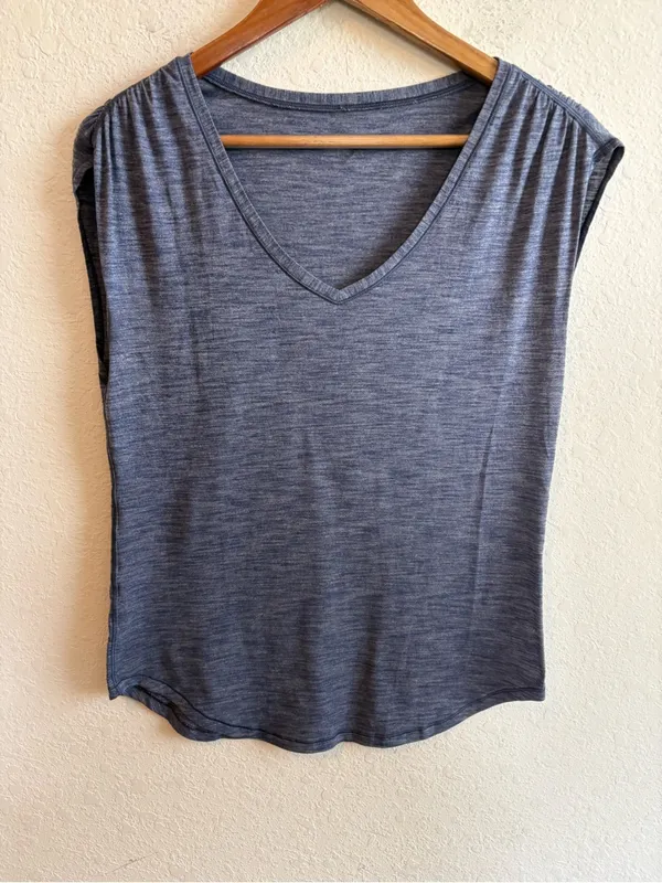 Lululemon Sweat Times Heathered Blue Short Sleeve Tee Size 6 - Image 2