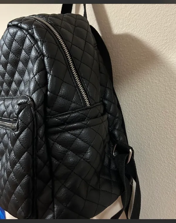 Claire’s Quilted Faux Leather Bag pack Chic and Trendy - Image 3