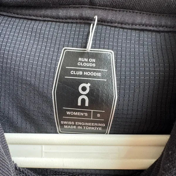 On Running Women’s Club Hoodie Organic Cotton Size Small Black Oversize Fit - Image 6
