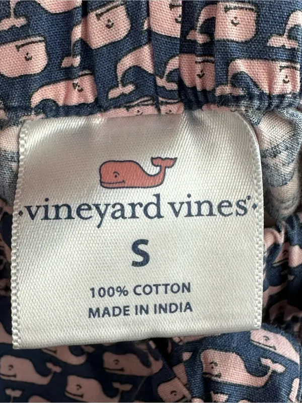 NWOT Vineyard Vines Navy Blue Pink All Over Whale Pattern Pajama Pants Lounge S - Image 4