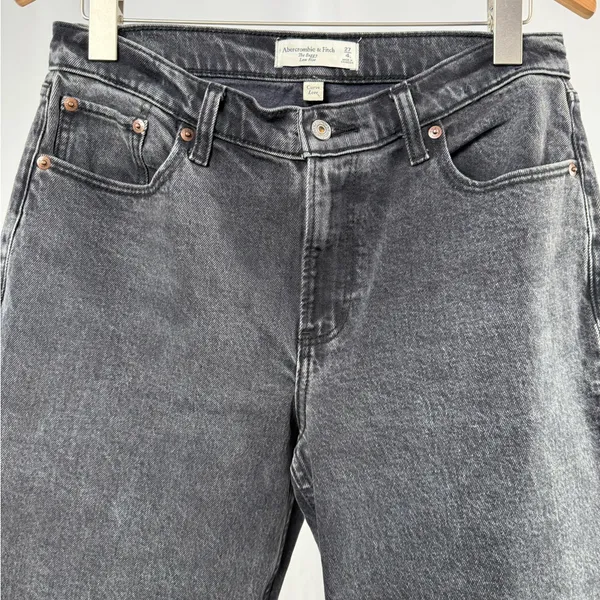 Abercrombie & Fitch Curve Love Low Rise Baggy Jean in Gray Size 27 or 4 Long - Image 5