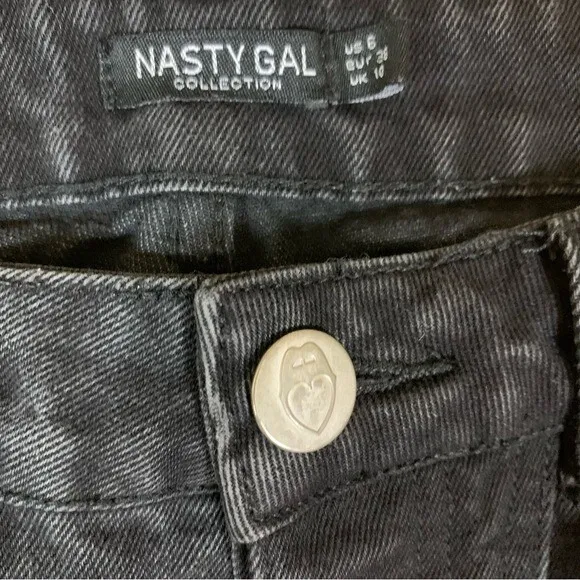 Nasty Gal Black High Rise Mom Jeans Raw‎ Hem Contrast Stitching 6 - Image 5