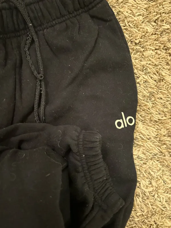 Alo Black Yoga Sweatpants - Image 7