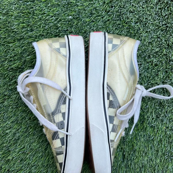 Vans‎ unisex Transparent Checkered Sneakers - Black and White - Image 5