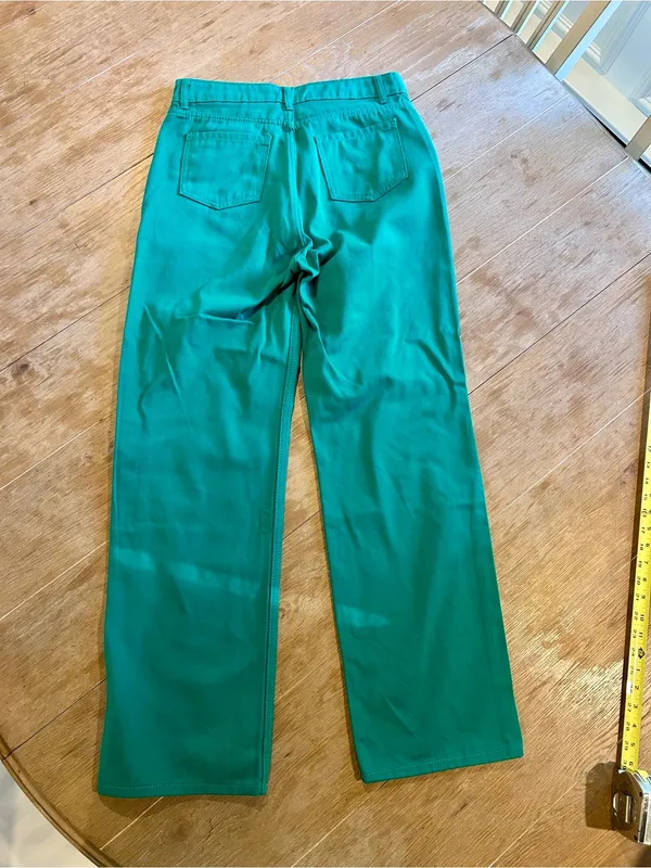 Woman’s Kelly Green Light Denim Pants, size Large - Image 2