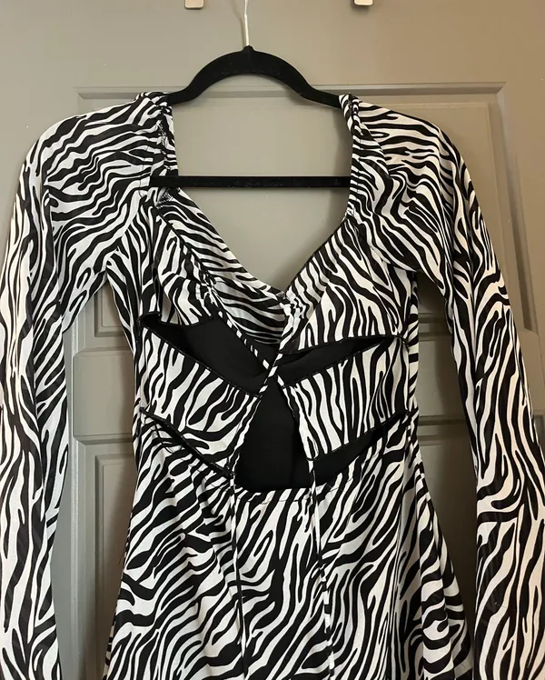 Zebra Dress Size M - Image 2