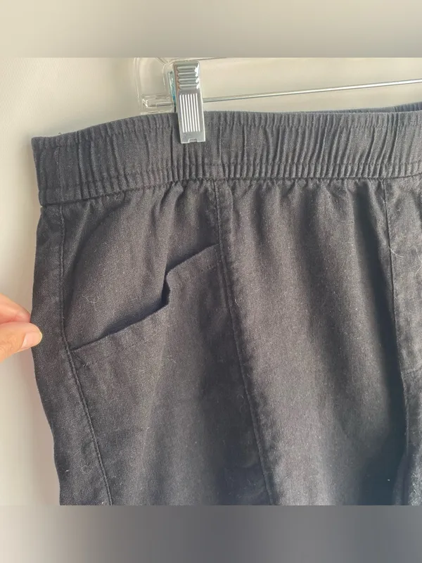 Old Navy black cuffed linen shorts summer beach resort travel XL - Image 2