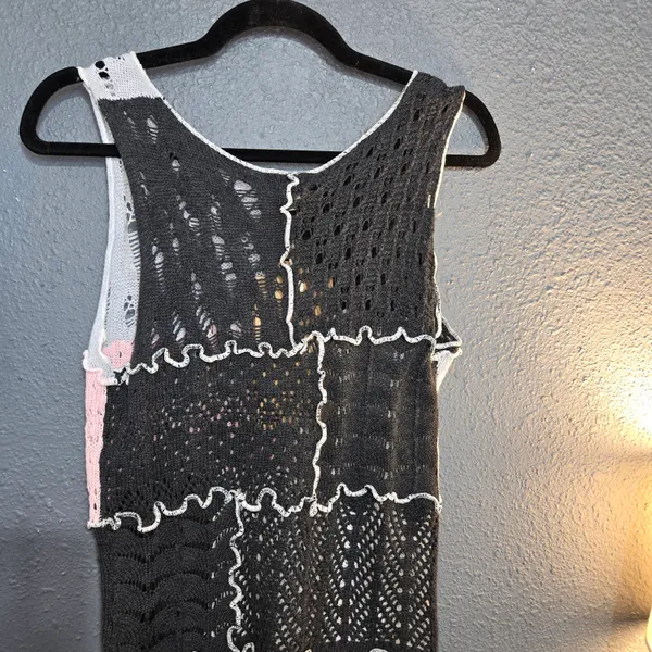 POL Asymmetrical White and Pink Tank Top with Cut Out Design - Image 2