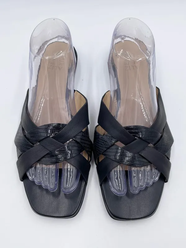Naturalizer Womens Ashford Slide Sandal Size 10 Black Leather Square Toe Strappy - Image 9