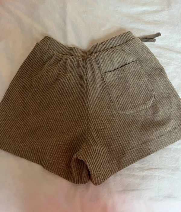 Alo Tan Sweat Shorts - Image 2
