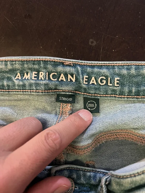 American Eagle Outfitters Mom Jeans Womens 8 Long Light Wash Distressed Denim - Image 7