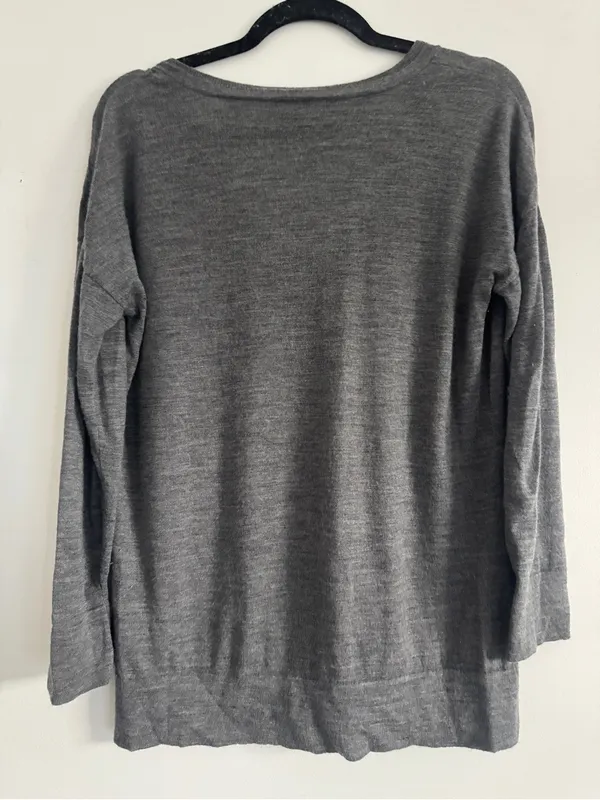 J. Jill Classic Merino Wool V-Neck Sweater in Gray - Image 5
