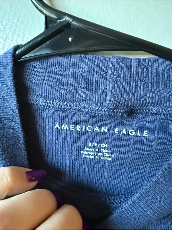 American Eagle Women’s Small Navy Blue Ribbed Long Sleeve Top - Image 5