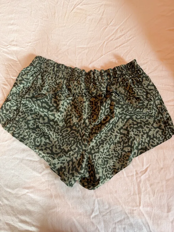 Athleta Printed Hustle Shorts 3” Green Camo Abstract Running Shorts Medium - Image 2