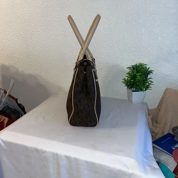 Michael Kors Dark Brown and Tan Logo Tote - Image 4