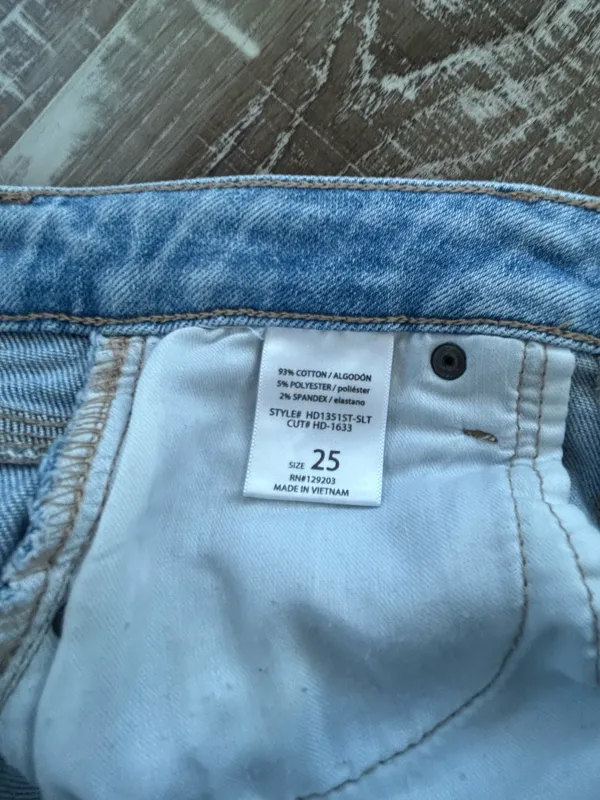 Hidden Jeans - Image 4