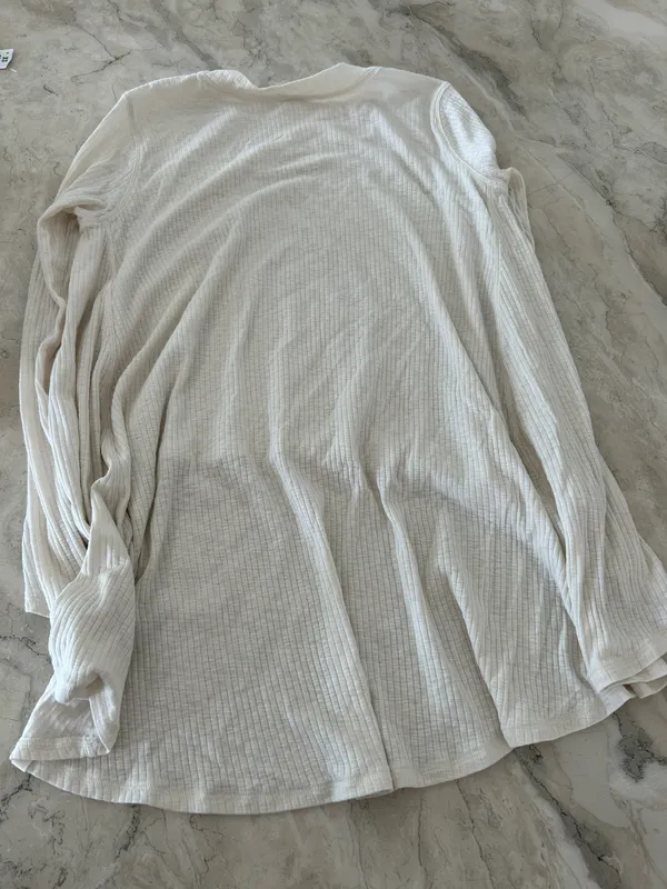 Sweater - Image 4