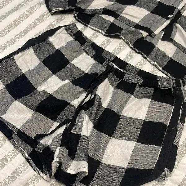 Colsie Plaid PJ Shorts and Top Lounge Set in black plaid - Image 3