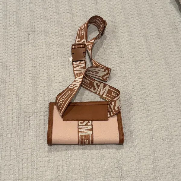 Steve Madden Tan and Cream Belt Bag - Image 2