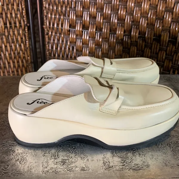 Free People Cream Loafer Slip On Shoes Size 38 - Image 3